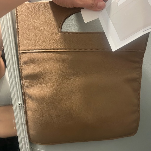Soft clutch neutral color - Picture 2 of 6